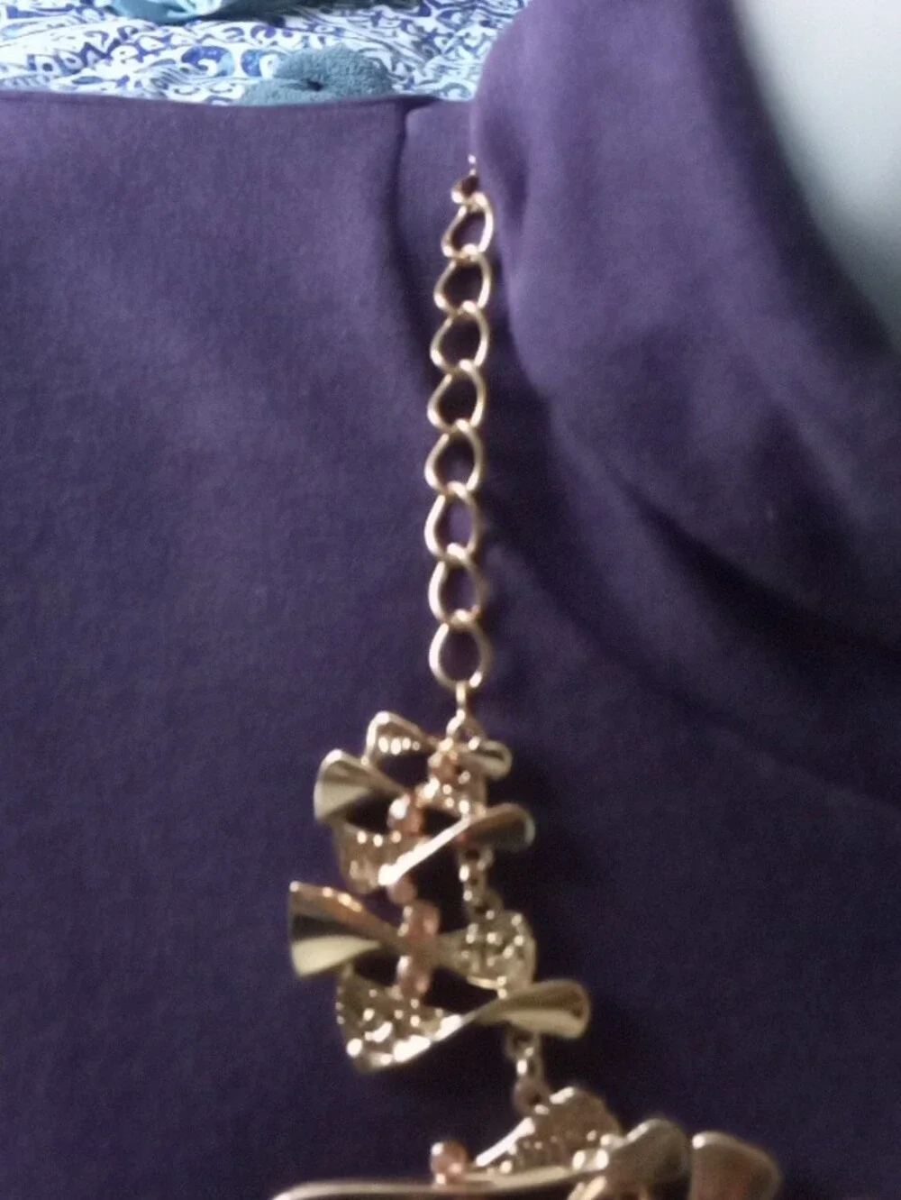 paparazzi Shiny Gold Sculptural Fan Necklace with Earrings